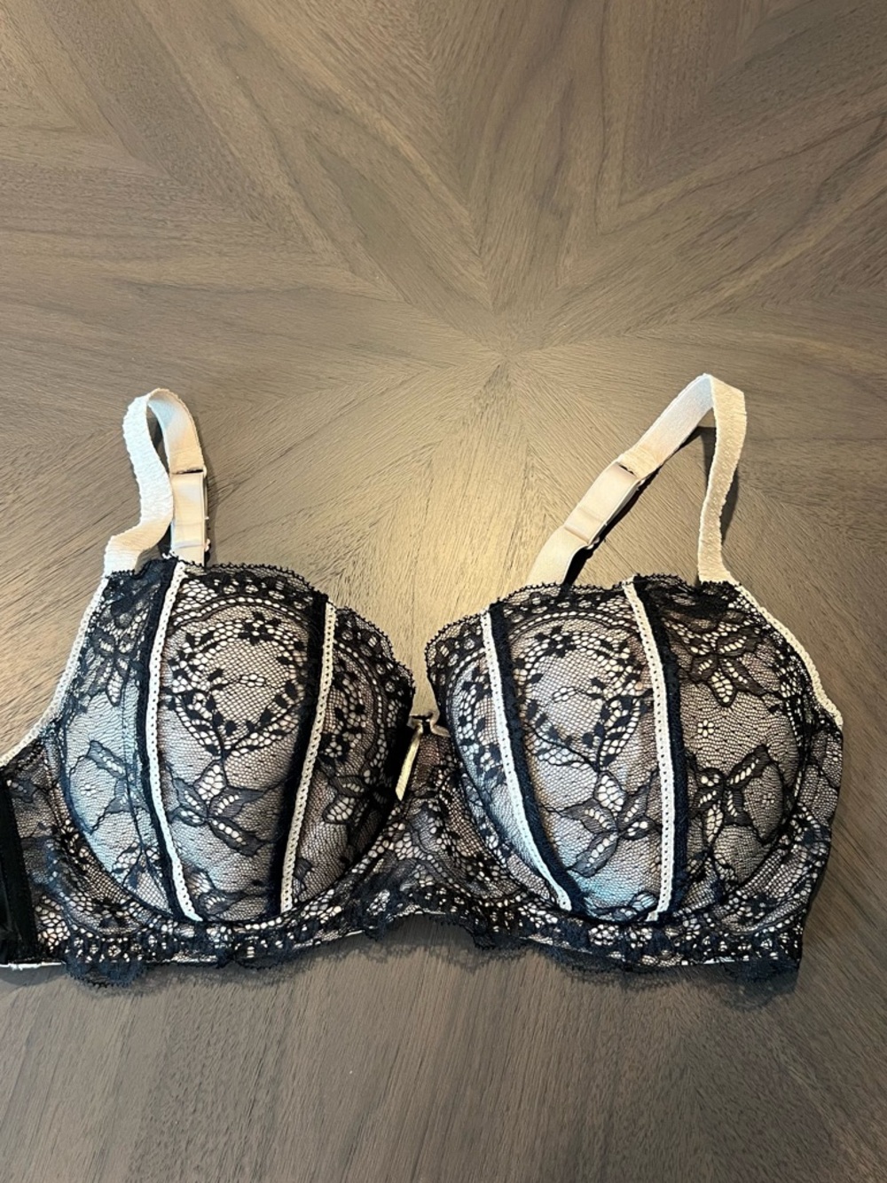 Apt 9 Black Cream Tan Lace Balconette Bra with Contrast Trim Womens Sz 40C